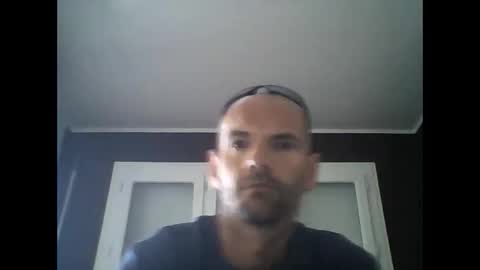 Snapshot of montmasse chatting on April 2026 10:18:01 AM montmasse online show from April 2026 10:18:01 AM