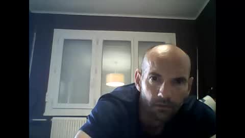 Snapshot of montmasse chatting on April 2026 09:07:01 AM montmasse online show from April 2026 09:07:01 AM