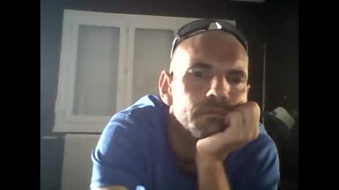 Snapshot of montmasse chatting on April 2026 06:03:02 PM montmasse online show from April 2026 06:03:02 PM