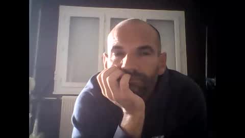 Snapshot of montmasse chatting on May 2026 02:33:01 PM montmasse online show from May 2026 02:33:01 PM