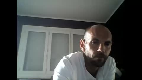 Snapshot of montmasse chatting on May 2026 05:51:02 PM montmasse online show from May 2026 05:51:02 PM