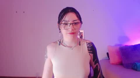 Snapshot of montreal_18 chatting on February 2026 02:16:02 AM montreal_18 online show from February 2026 02:16:02 AM