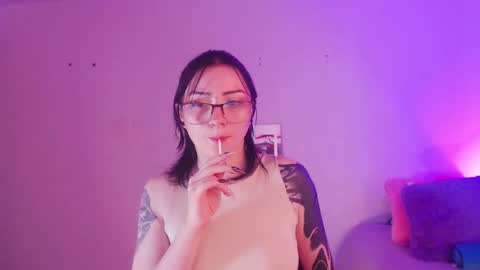 Snapshot of montreal_18 chatting on February 2026 01:24:02 AM montreal_18 online show from February 2026 01:24:02 AM