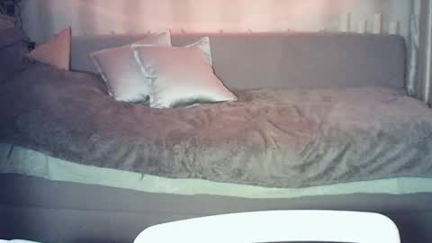 moodiemira online show from March 2026 04:36:01 PM