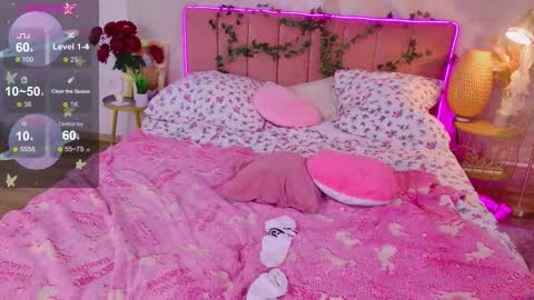 Moon  Bunny online show from October 2025 04:59:02 PM