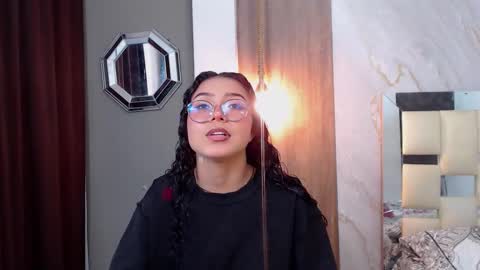 moon_and_fire_ online show from February 2026 03:02:01 AM