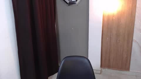 moon_and_fire_ online show from February 2026 06:01:02 AM