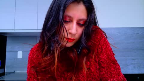 Snapshot of moon_blue222 chatting on December 2024 09:22:01 PM Tamara Bela your favorite lover from Colombia online show from December 2024 09:22:01 PM