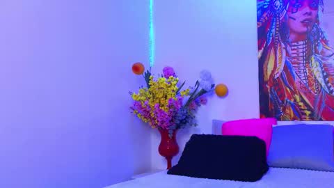 Snapshot of moon_celeste chatting on September 2025 07:57:01 PM Moon online show from September 2025 07:57:01 PM