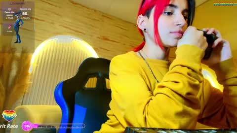 Snapshot of moon_red_r chatting on June 2026 01:04:01 PM Moon online show from June 2026 01:04:01 PM