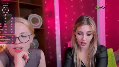 Snapshot of moon_shine25 chatting on November 2025 10:15:02 AM moon-shine25 online show from November 2025 10:15:02 AM