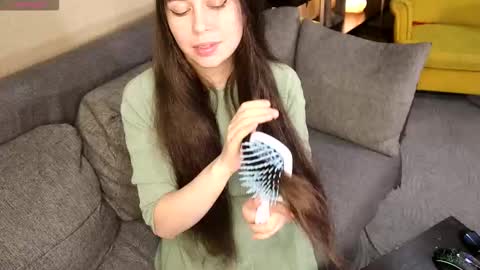 Kate Moon online show from November 2025 10:52:02 PM