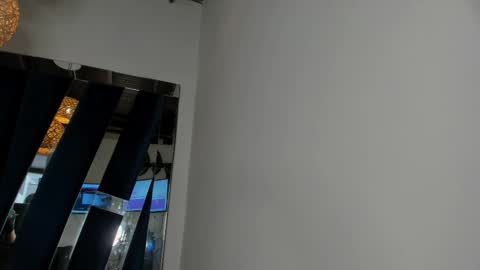 Luna  online show from March 2025 06:11:01 PM