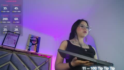 Snapshot of moon_water__ chatting on May 2026 10:53:02 AM Moon Water online show from May 2026 10:53:02 AM