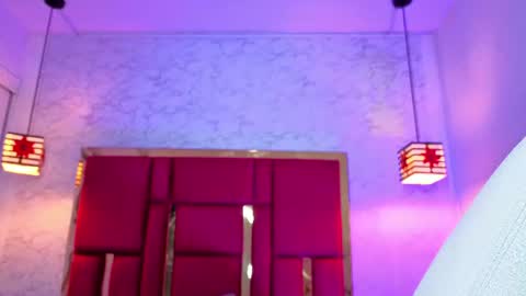 Snapshot of moon_winy chatting on June 2026 12:04:02 PM Winy online show from June 2026 12:04:02 PM