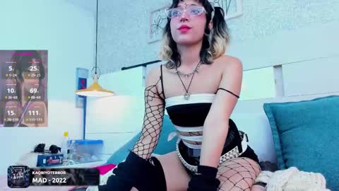 Snapshot of moonanggel chatting on January 2026 08:10:02 PM Moon Anggel online show from January 2026 08:10:02 PM