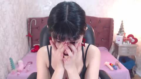 Charlotte online show from December 2024 05:21:02 PM