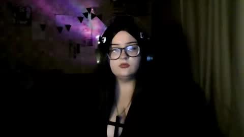 moonfairy2 online show from April 2026 05:59:02 PM