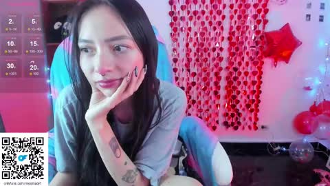 MOON  online show from February 2025 02:40:02 AM