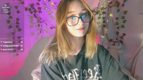 Snapshot of moonlight__lovers chatting on December 2024 03:00:02 PM Dana online show from December 2024 03:00:02 PM