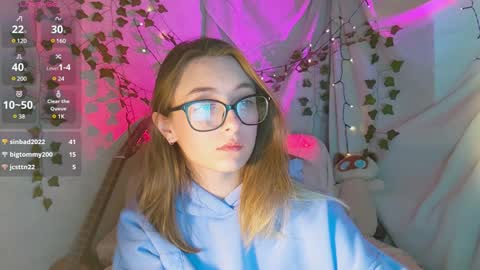 Snapshot of moonlight__lovers chatting on December 2024 12:40:02 PM Dana online show from December 2024 12:40:02 PM