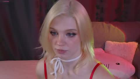Snapshot of moonlight_mia chatting on July 2026 07:22:02 PM Mia online show from July 2026 07:22:02 PM