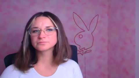 Susanna online show from November 2025 12:16:01 PM