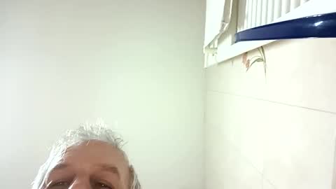 Snapshot of moos1 chatting on September 2025 04:23:02 AM moos1 online show from September 2025 04:23:02 AM