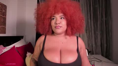 Snapshot of moradaniels chatting on November 2025 09:11:01 AM online show from November 2025 09:11:01 AM