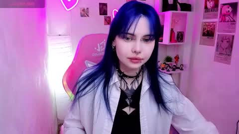 Morana online show from December 2025 02:18:01 AM