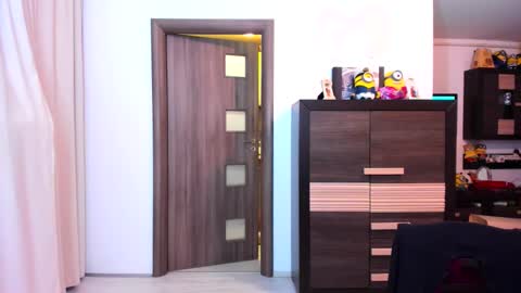 Snapshot of morelovely chatting on February 2026 05:15:01 AM Carina online show from February 2026 05:15:01 AM