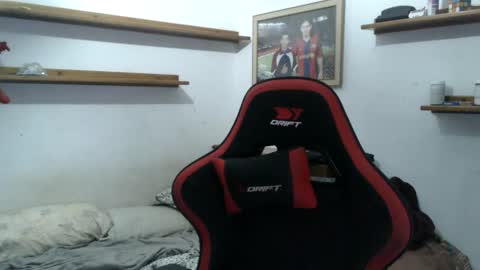 alejo online show from October 2025 07:16:01 PM