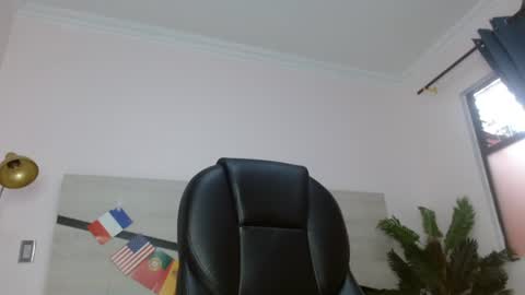 Snapshot of morgana_18 chatting on July 2026 12:11:01 PM Morgana online show from July 2026 12:11:01 PM