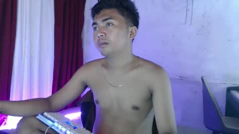 Snapshot of morinohugecock18 chatting on September 2025 06:24:01 AM Loo online show from September 2025 06:24:01 AM