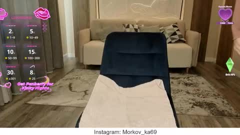 Anna online show from November 2025 11:01:02 AM