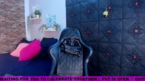 Snapshot of morochaa_fire chatting on December 2024 02:35:01 AM Morocha  online show from December 2024 02:35:01 AM