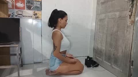 Karolina online show from February 2025 01:47:02 AM