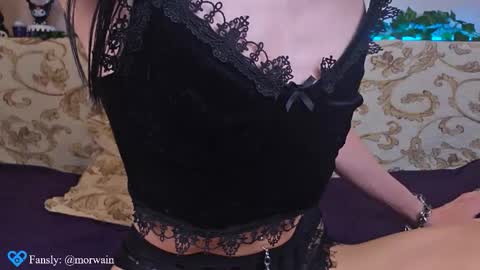 Morwain online show from November 2025 05:07:02 AM