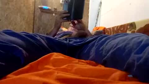 Snapshot of mospeleu chatting on June 2026 12:02:04 AM Nomadu online show from June 2026 12:02:04 AM