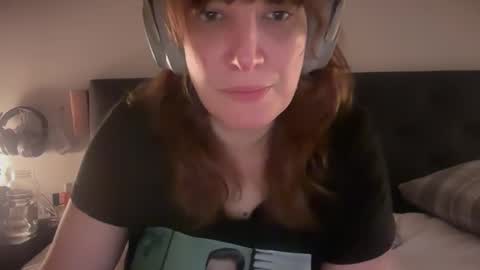 Snapshot of mossy_mommy chatting on April 2026 12:13:02 AM Mossy Mommy online show from April 2026 12:13:02 AM