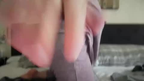 Snapshot of mossy_mommy chatting on May 2026 12:56:01 PM Mossy Mommy online show from May 2026 12:56:01 PM