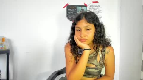 Snapshot of motasandcalis chatting on May 2026 10:26:02 PM Mollys online show from May 2026 10:26:02 PM