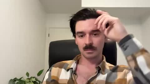 Snapshot of moustachematt chatting on June 2026 03:18:02 AM moustachematt online show from June 2026 03:18:02 AM