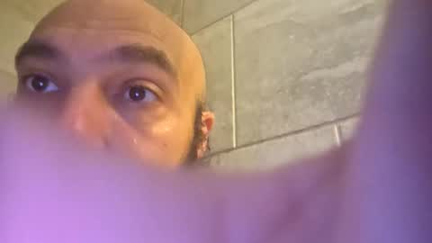 Mr8 online show from January 2026 06:00:01 PM