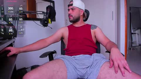 Snapshot of mr_chr1s chatting on February 2026 03:20:01 PM chris online show from February 2026 03:20:01 PM