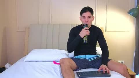 Snapshot of mr_danni_ chatting on April 2026 06:03:02 PM Danny Aleja online show from April 2026 06:03:02 PM