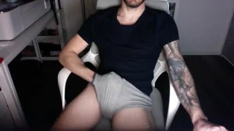 Snapshot of mr_gi89 chatting on April 2026 09:39:33 PM mr_gi89 online show from April 2026 09:39:33 PM