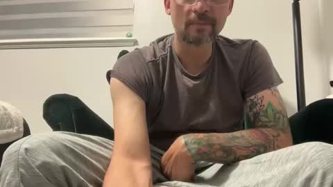 Snapshot of mr_halfling chatting on May 2026 12:13:01 PM mr_halfling online show from May 2026 12:13:01 PM