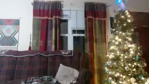 mr_happy12 online show from December 2024 03:03:02 AM