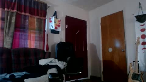 mr_happy12 online show from October 2025 09:16:02 PM